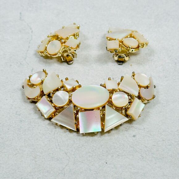 VTG Brooch Earrings Mother of Pearl Mosaic Geometric Gold Tone Unique Estate - Picture 2 of 14